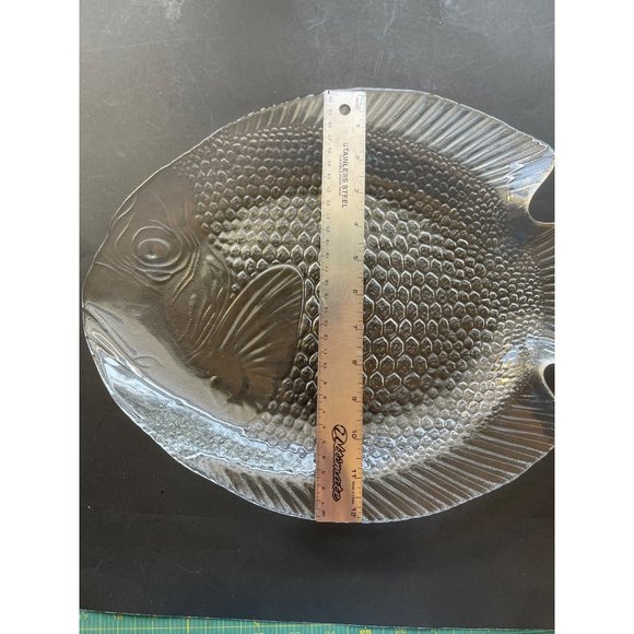 Glass Fish Platter Large 15" x 12.5" Vintage Arcoroc France Serving Dish - Picture 6 of 11